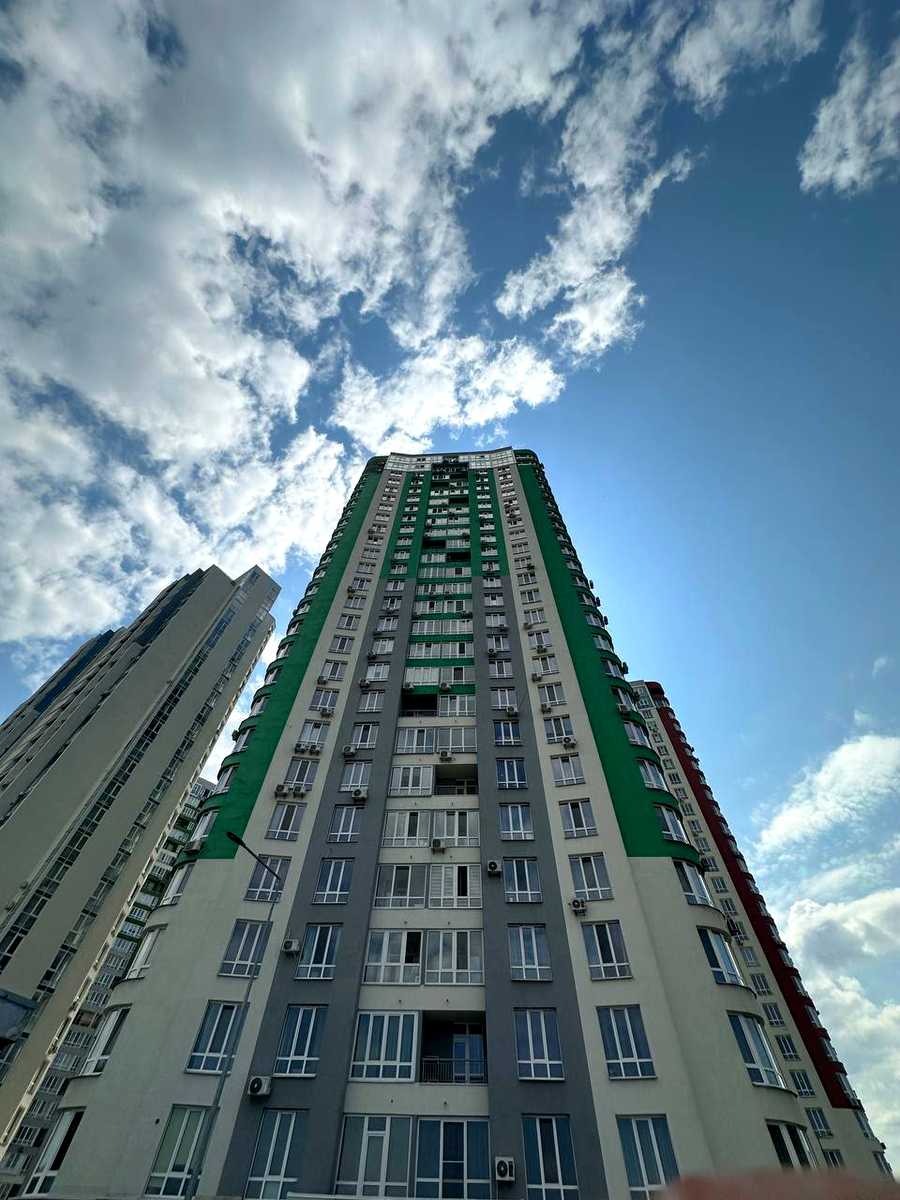 1877666703695958