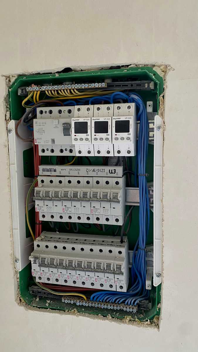 1877667411946107