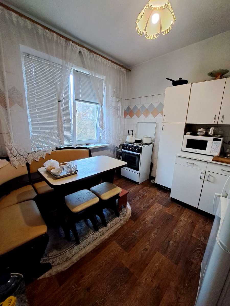 1877667524323277
