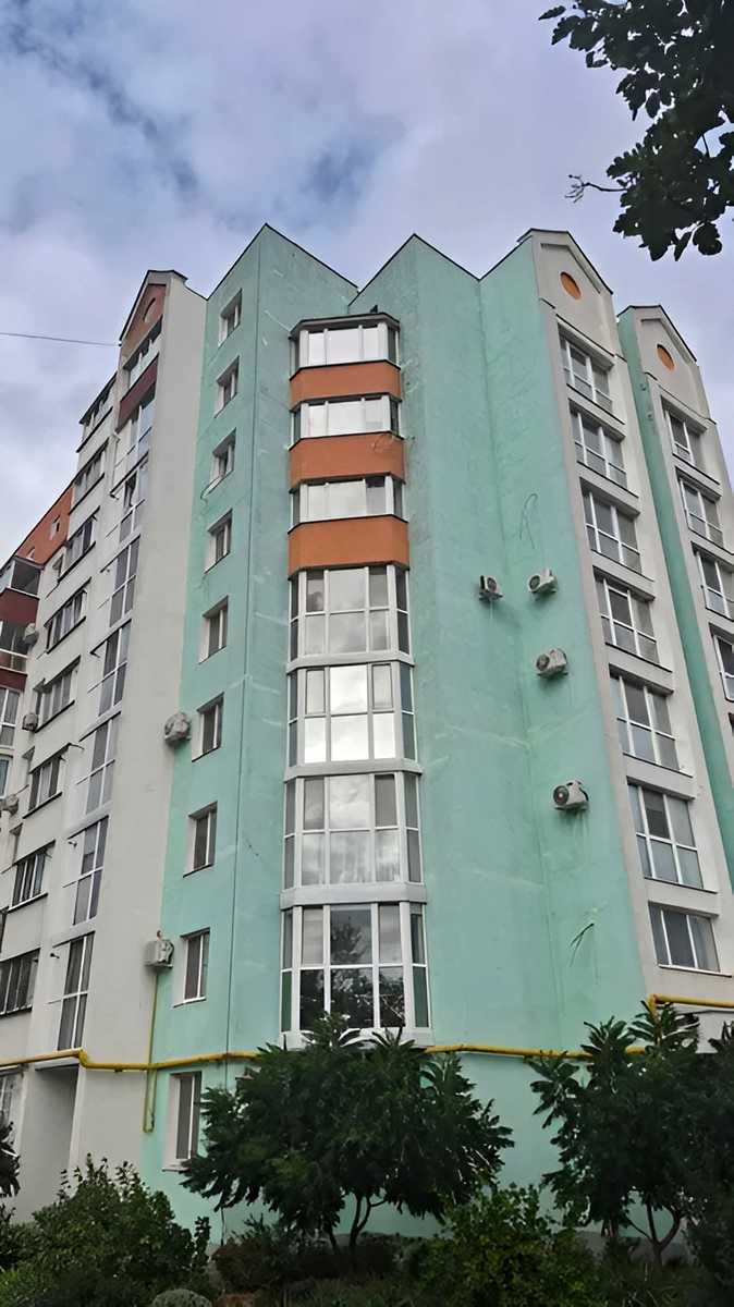 1877667745625572