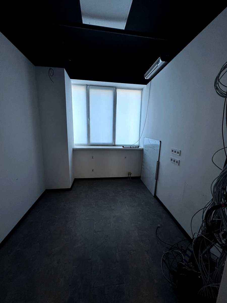 1877668456582362