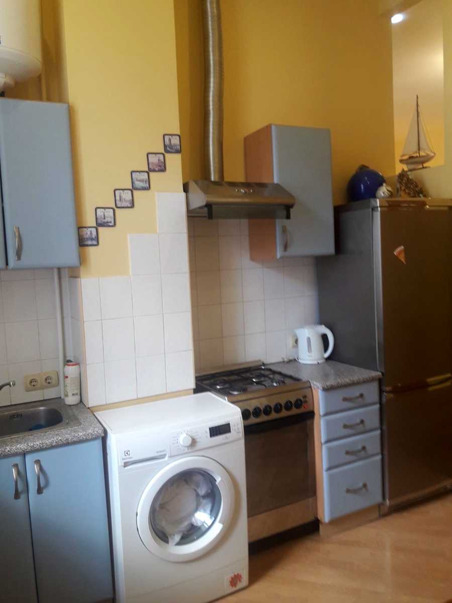 1877668526586570
