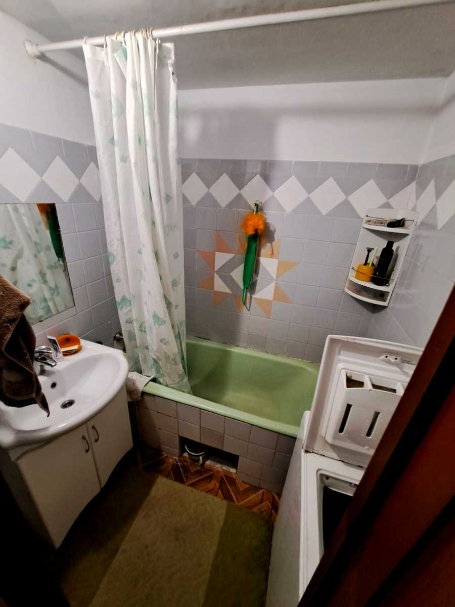 1877668731078512