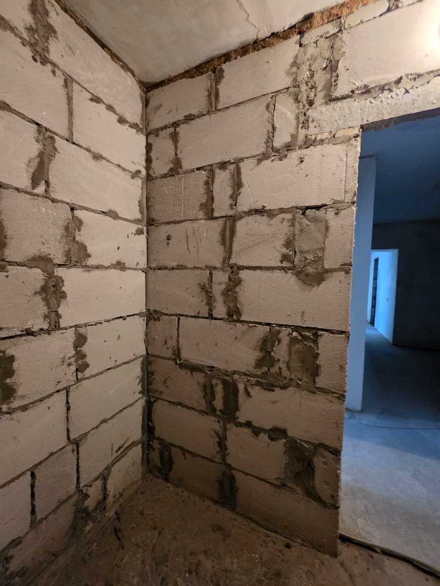 1877668743835192
