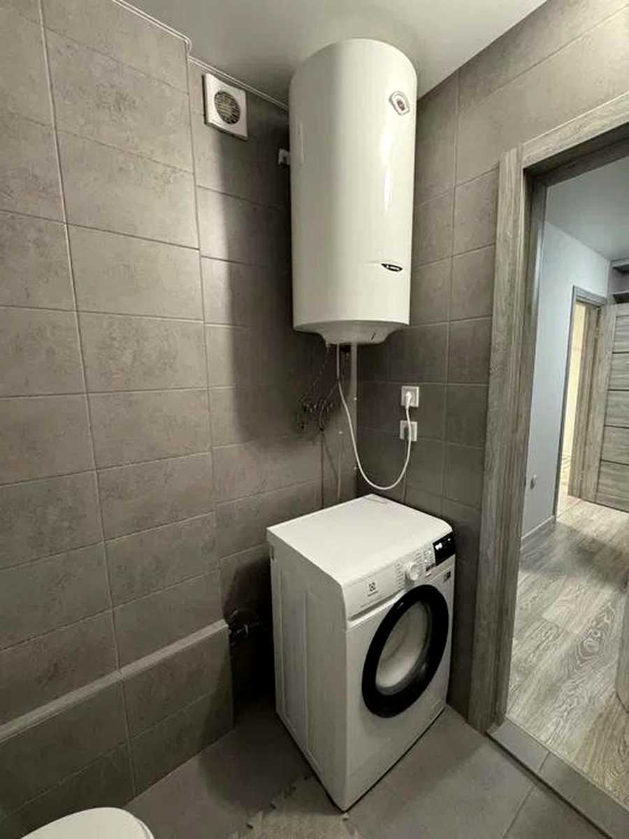 1877669982065440
