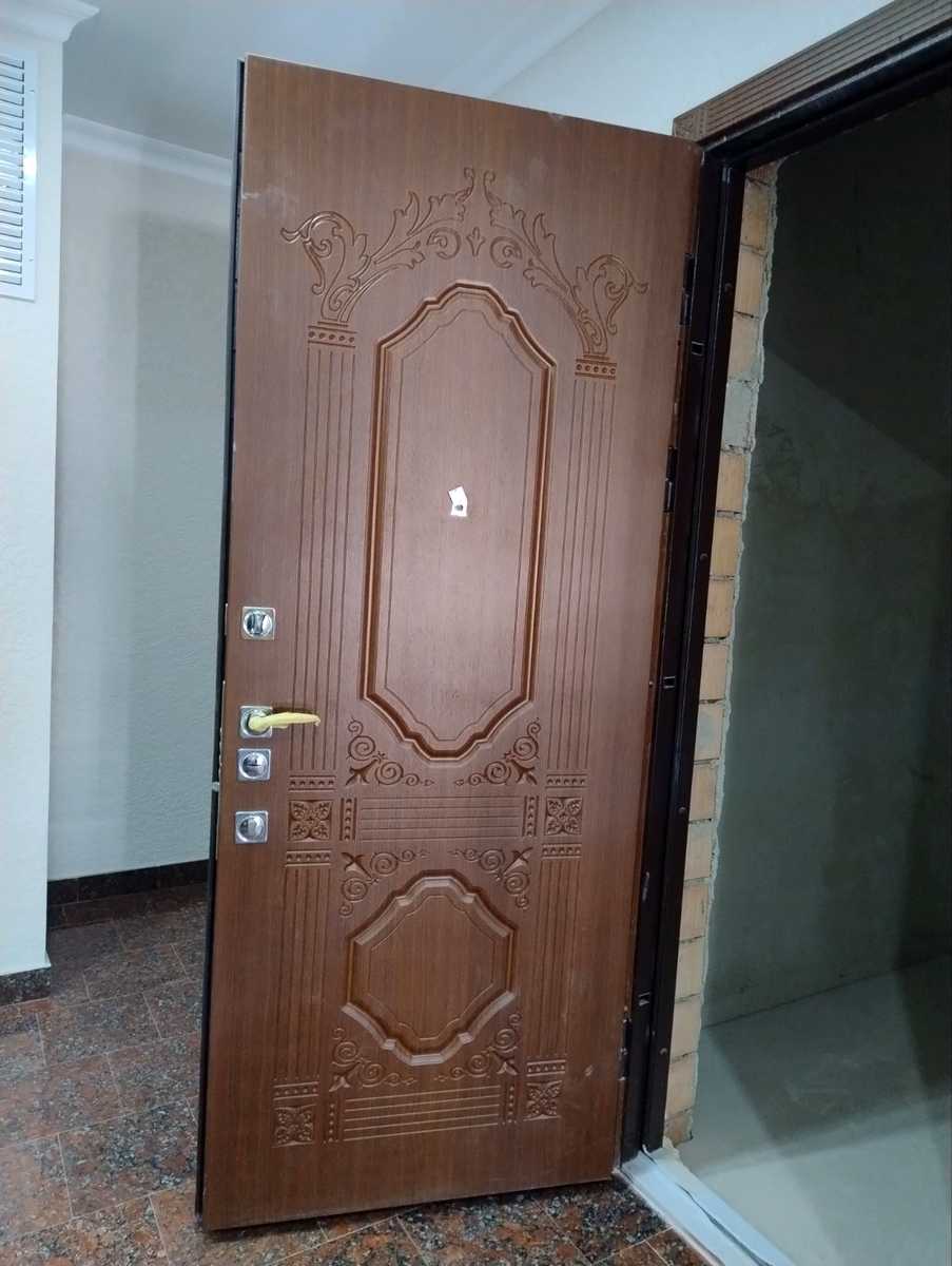 1877670395176993