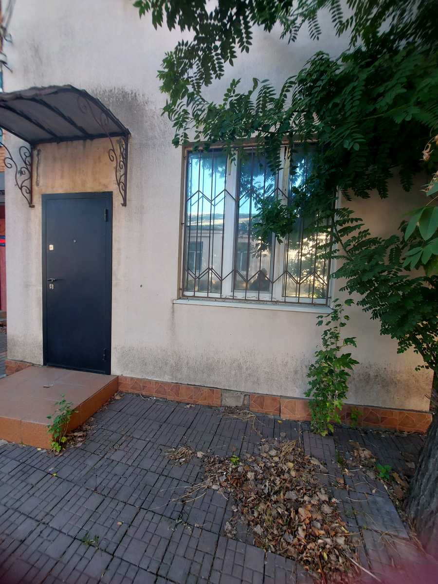 1877671697657968
