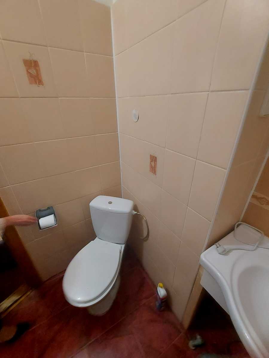 1877671707722693