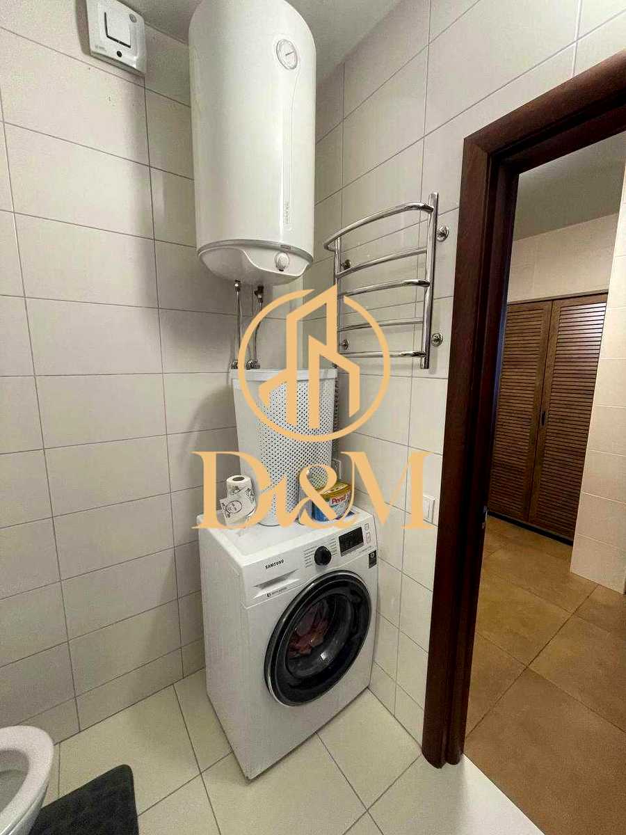 1877673645386802