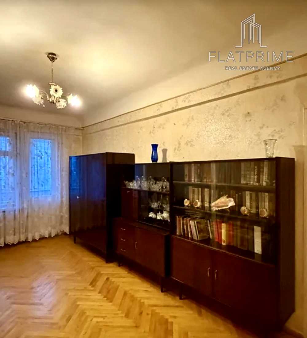 1877673726066319