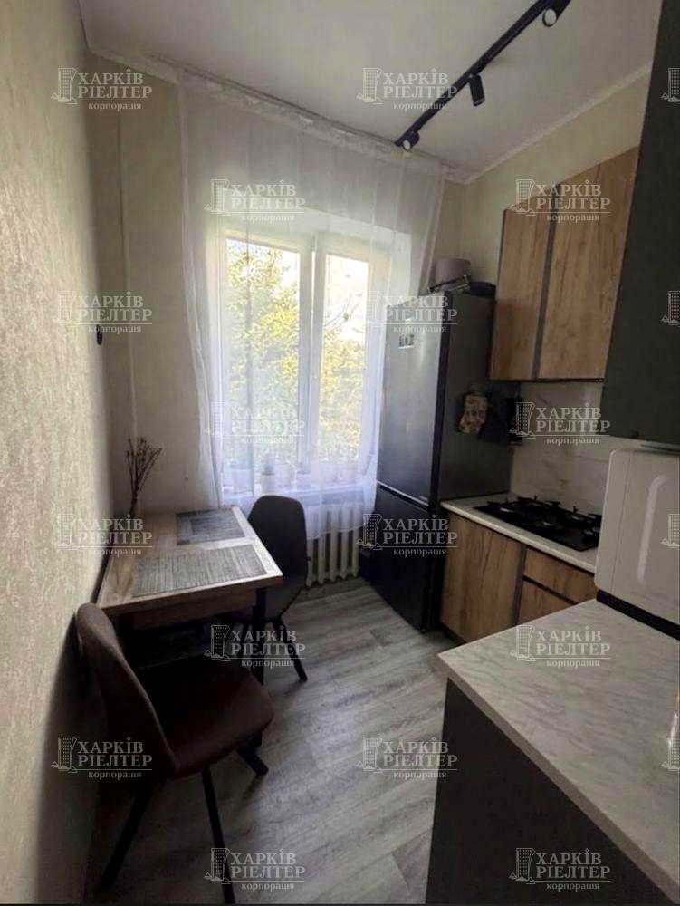 1877674053393775