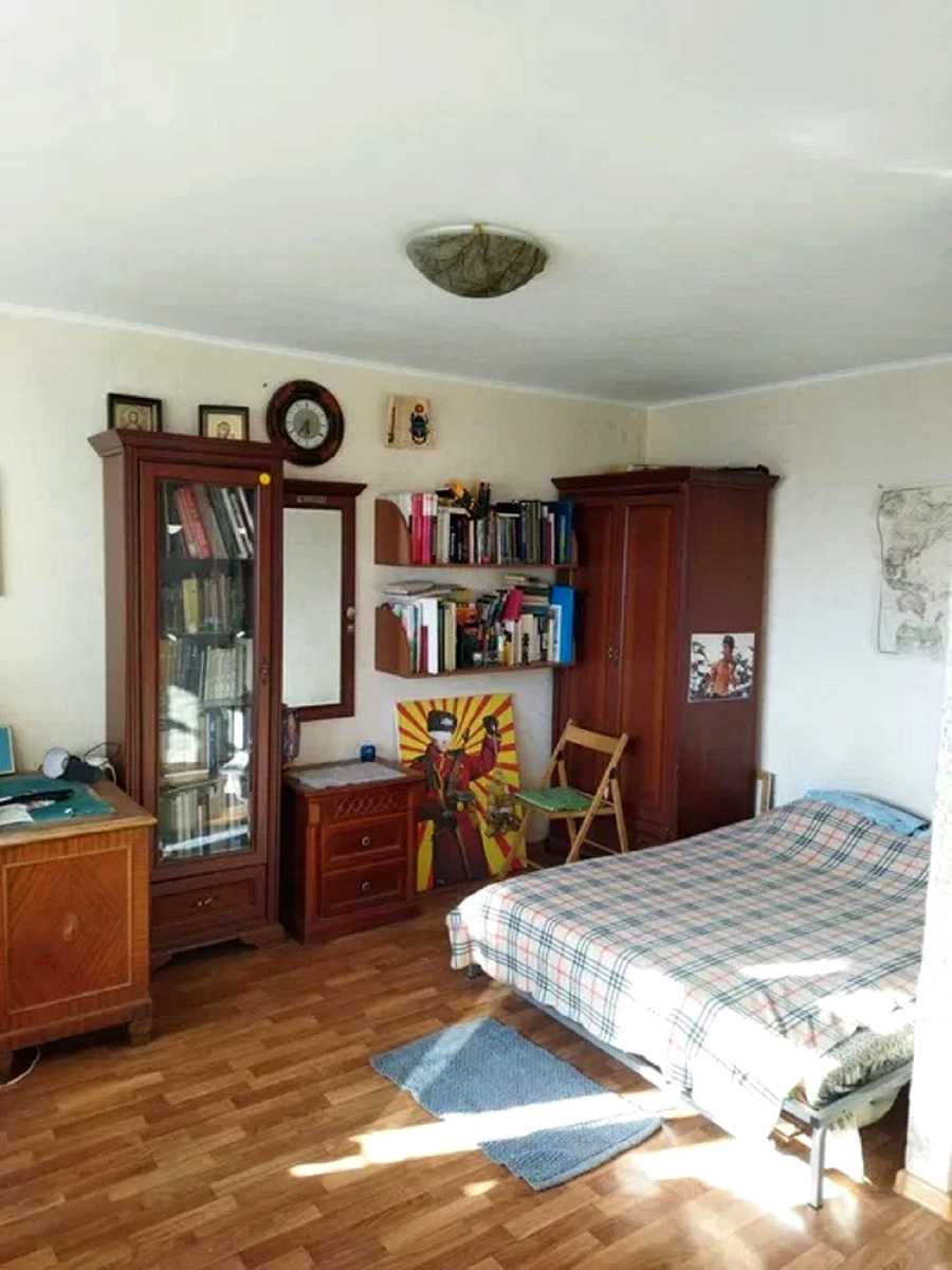 1877674319309929