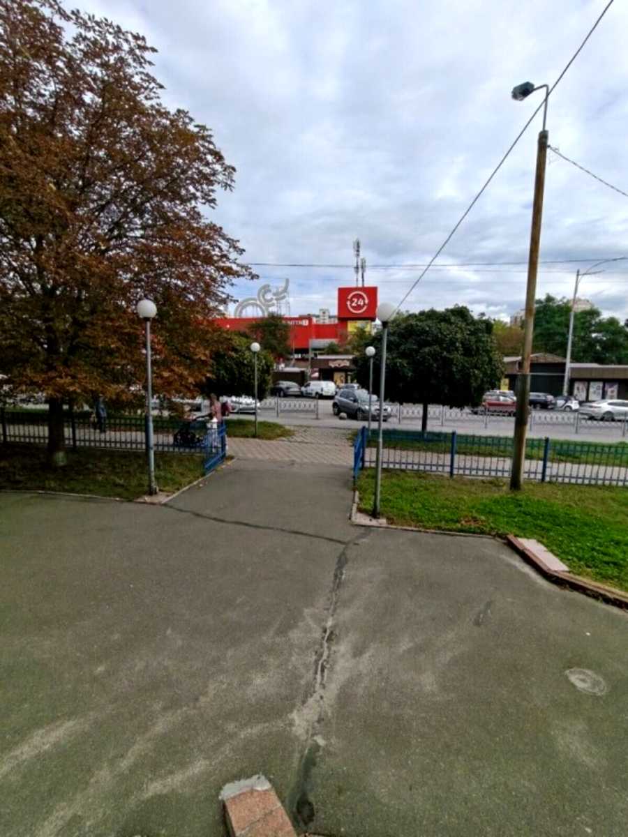 1877674387755731