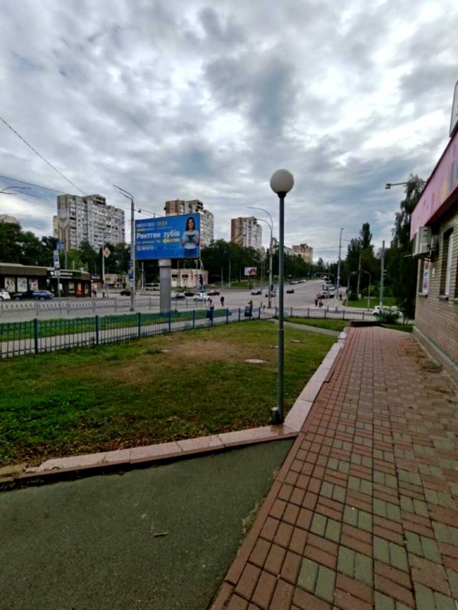 1877674387786592