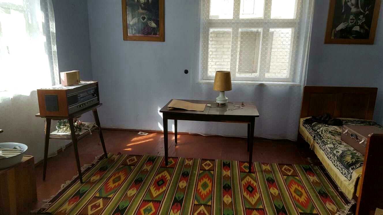 1877674835079611