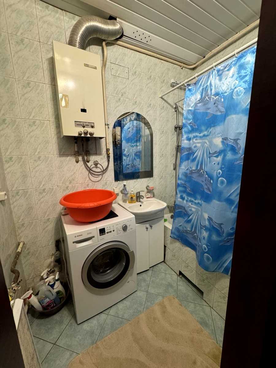 1877674873303872