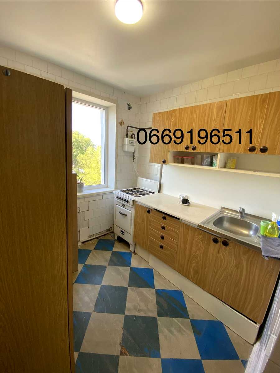 1877675413804296