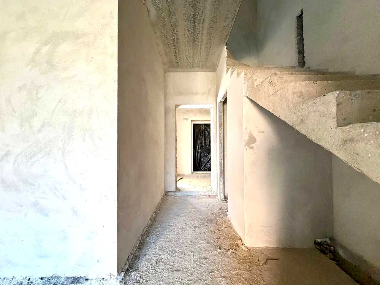 1877676837703919
