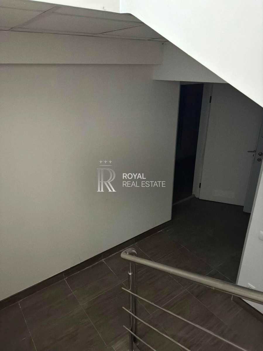 1877677185080031