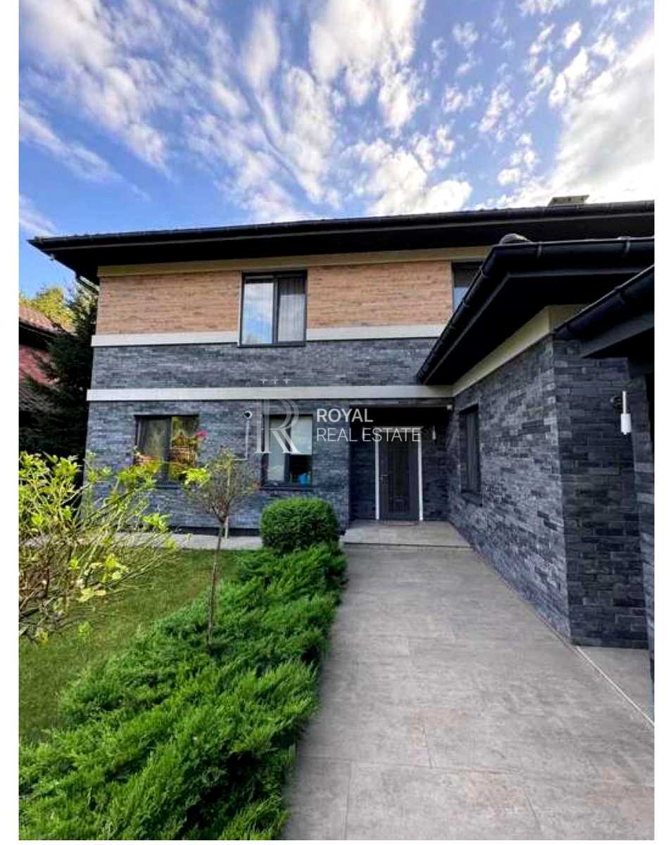 1877678322391726