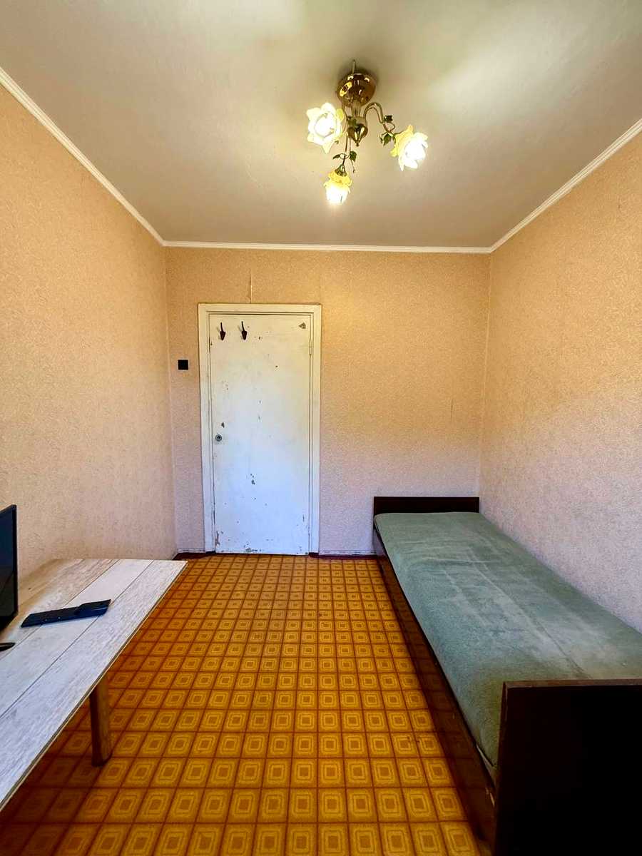 1877681211030892