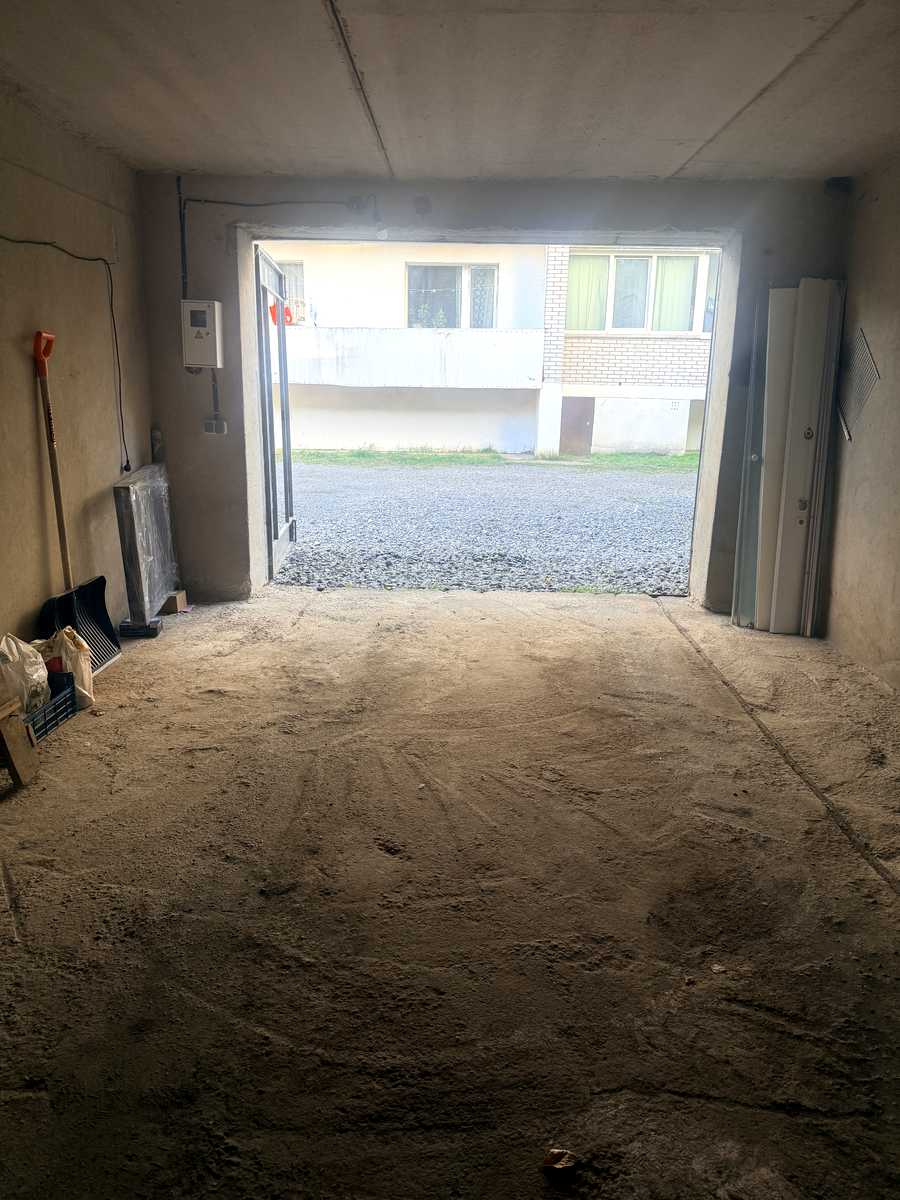 1877682892387743