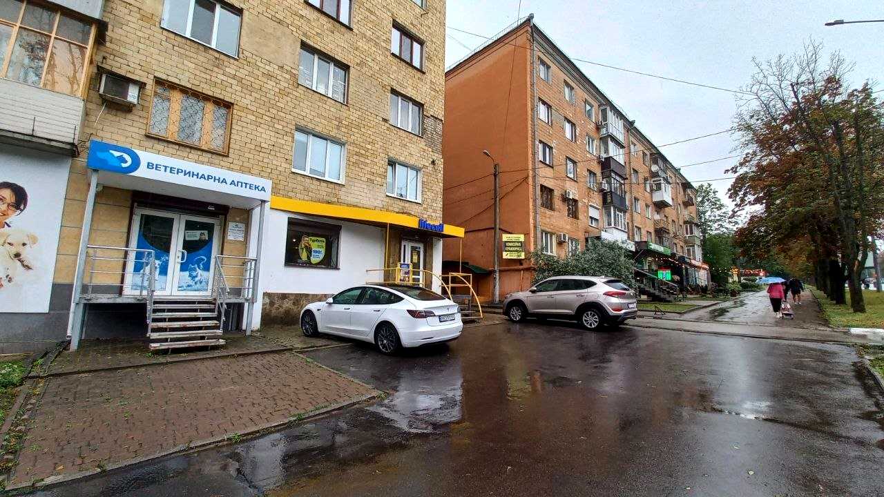 1877683578799704