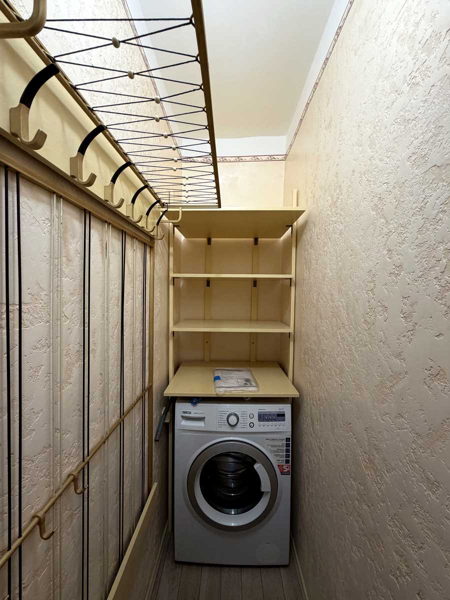 1877686388556702
