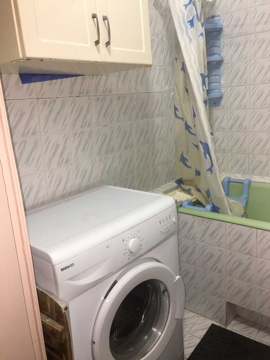 1877689870668751