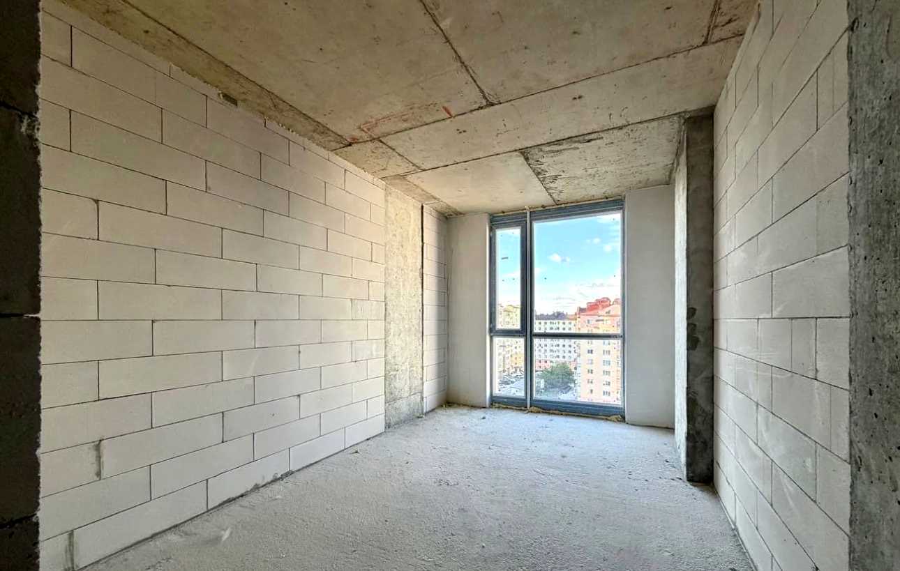1877690625428348