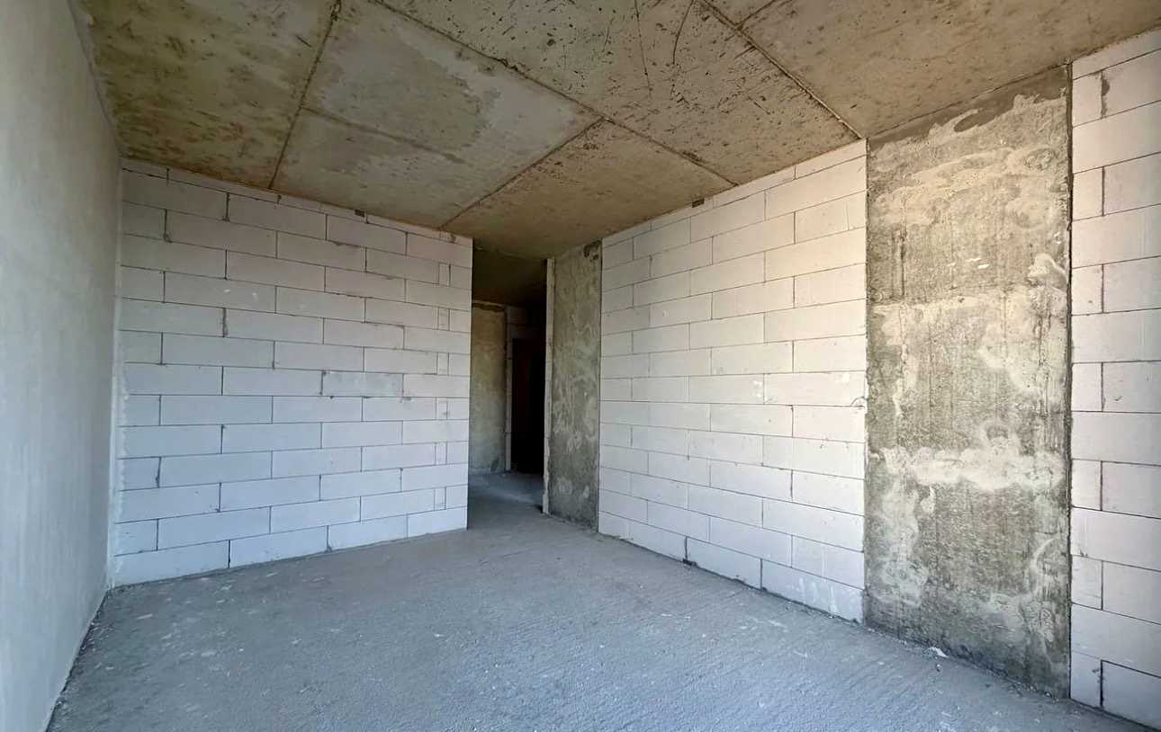 1877690626111895