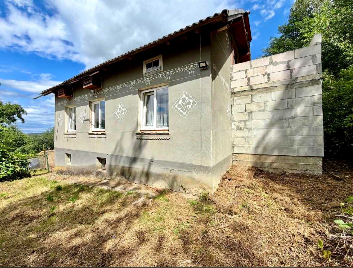 1877696854415853