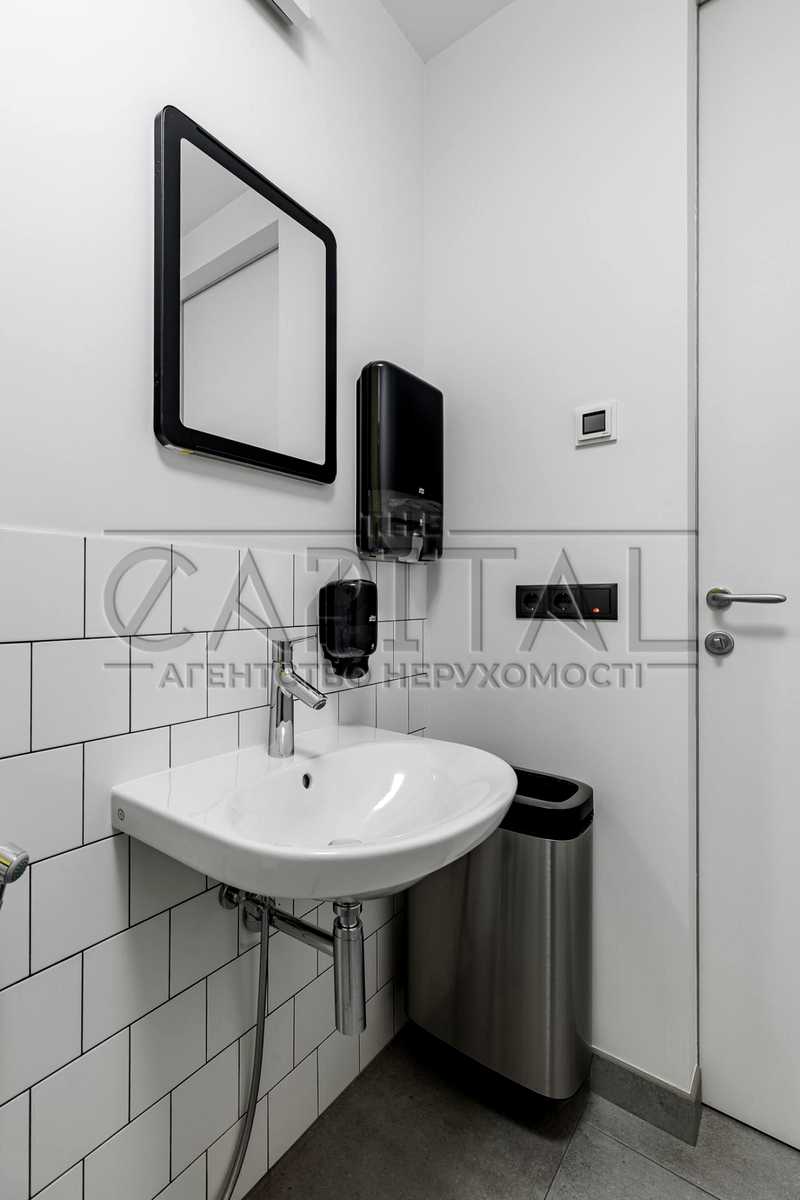 1877705724632151