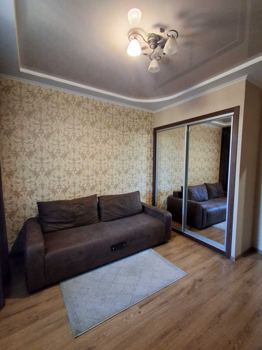 1877724087401475