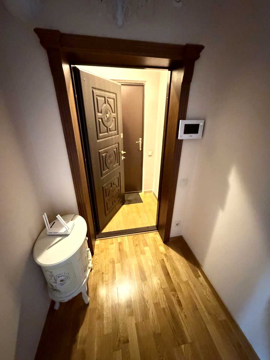 1877727995854610