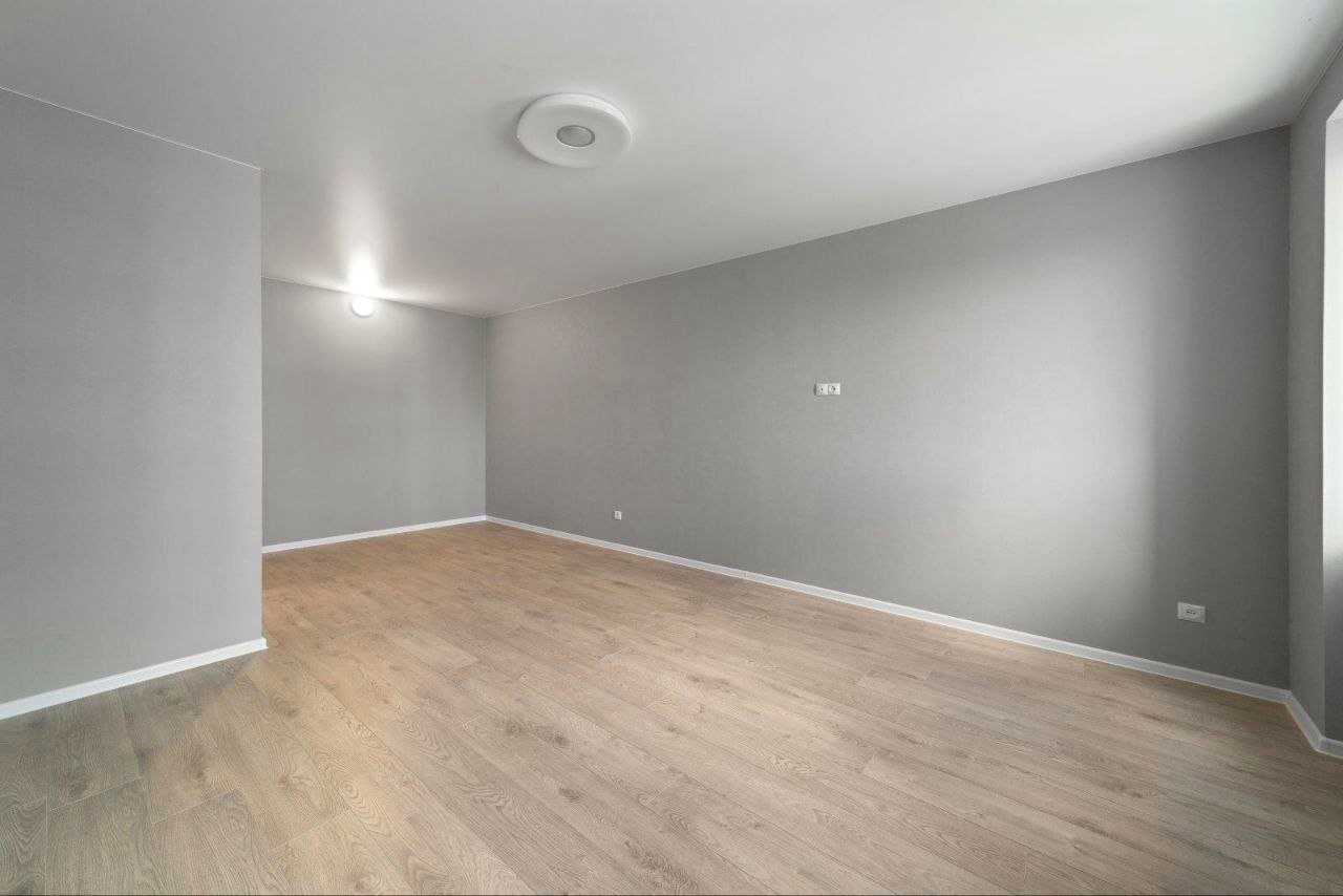 1877732833649630