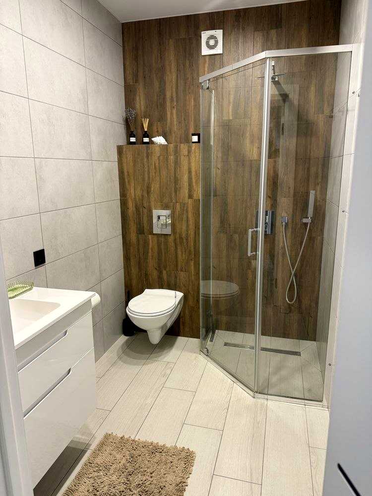 1877737190385354