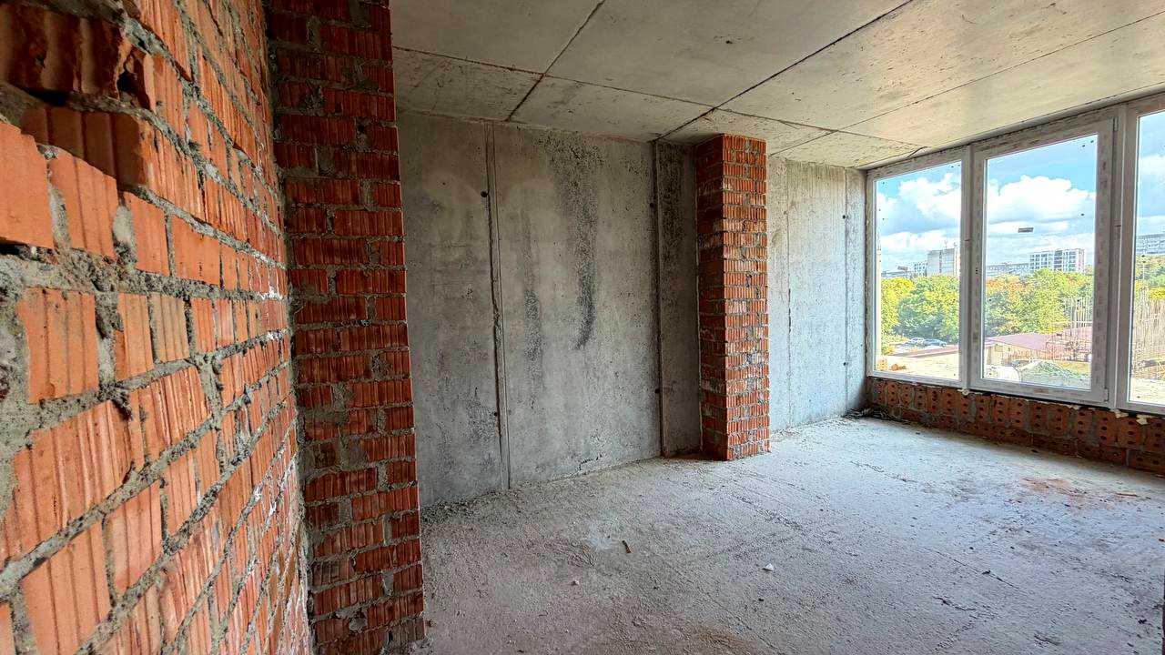 1877738084674370