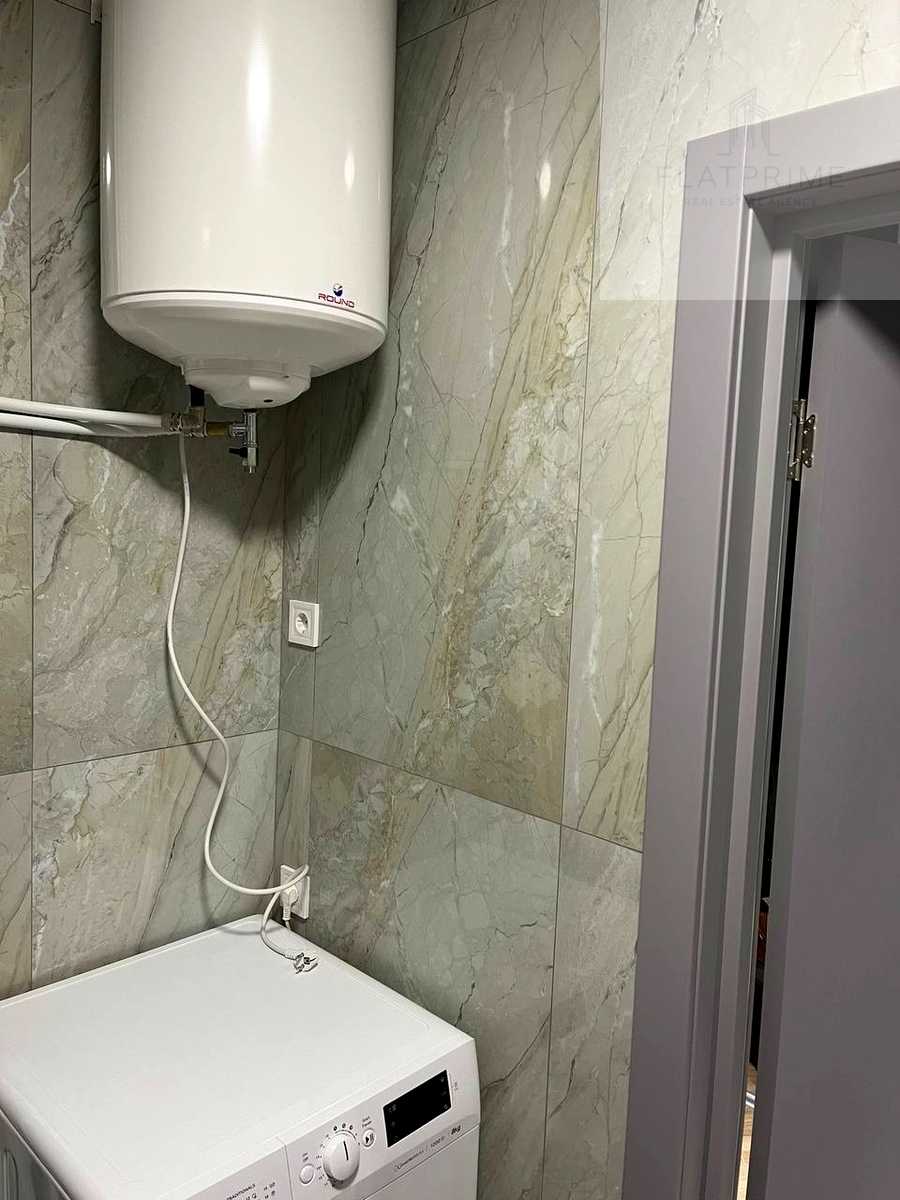 1877738546981170