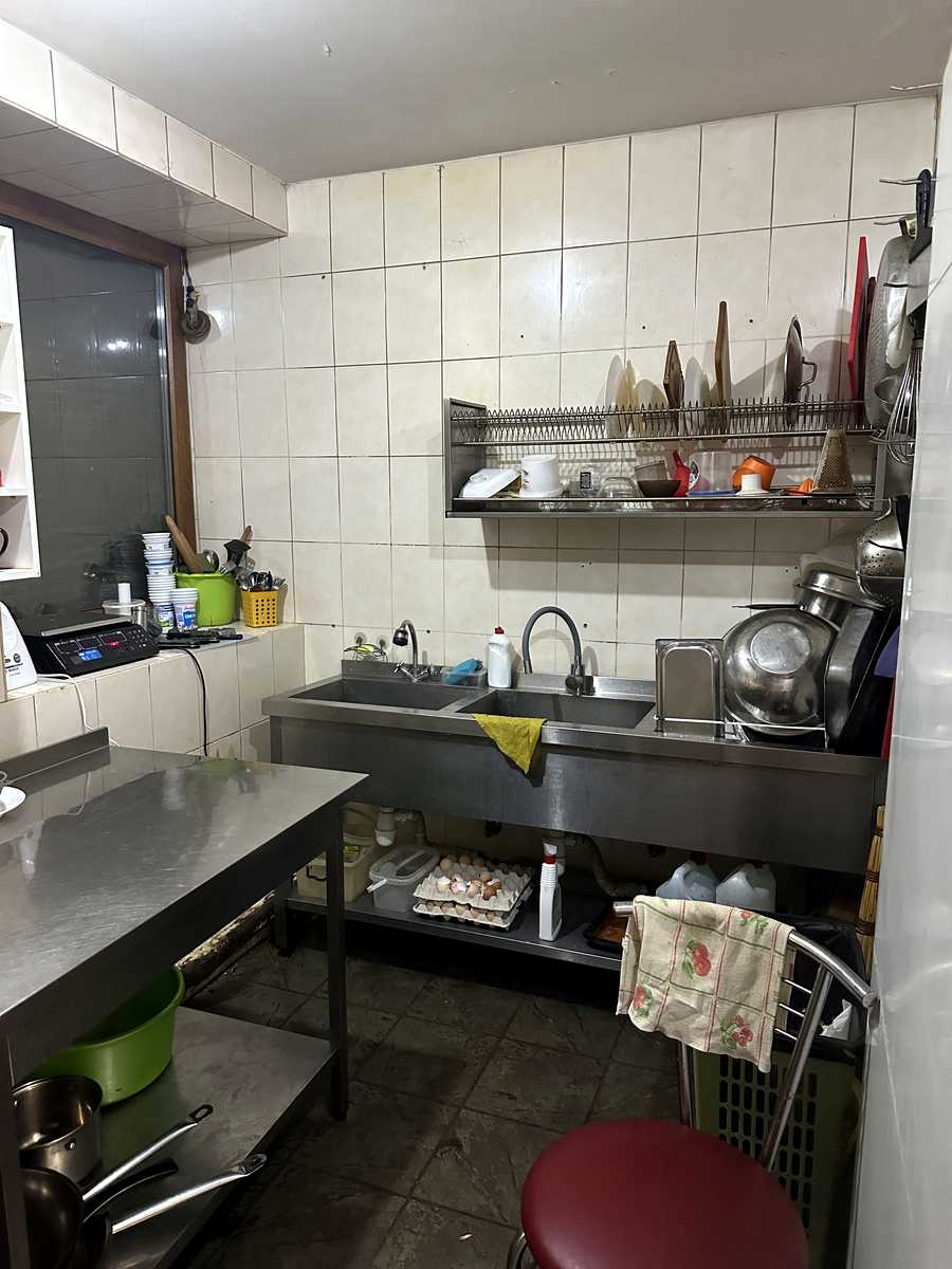 1877738573400762