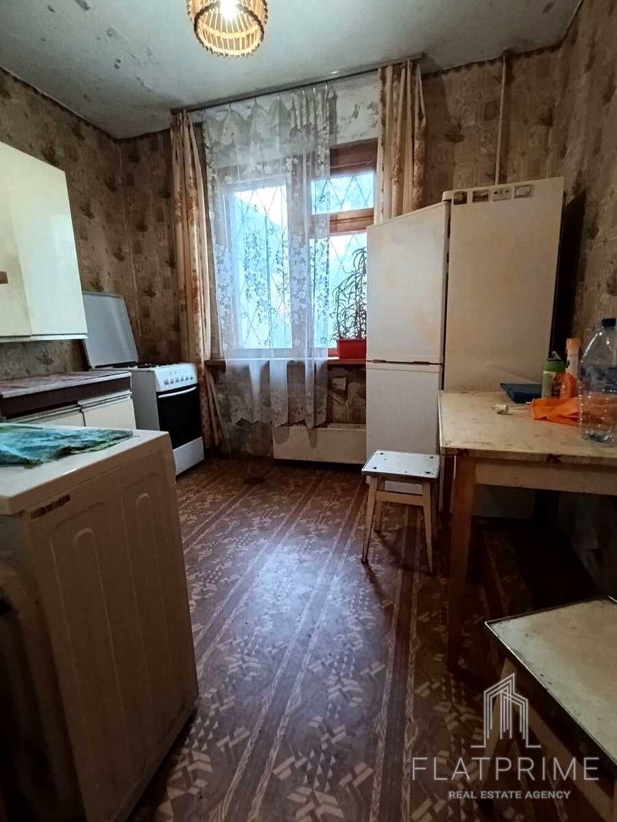 1877739645488044