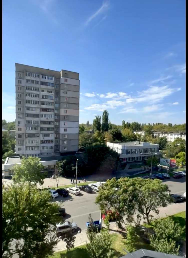 1877740795559993