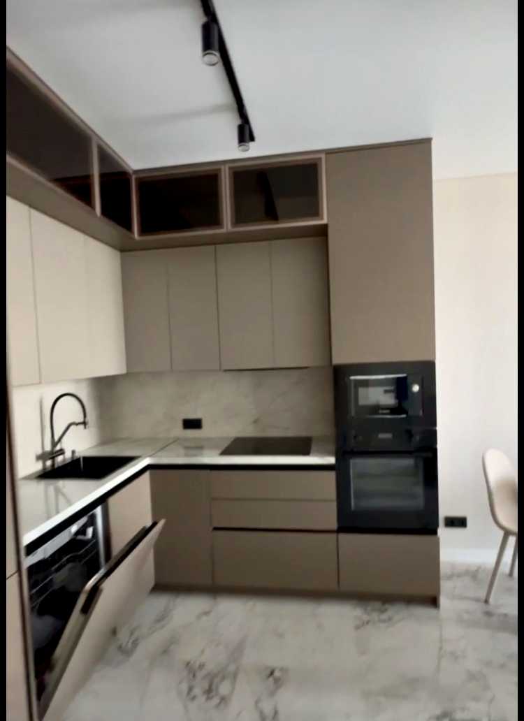 1877740796370910