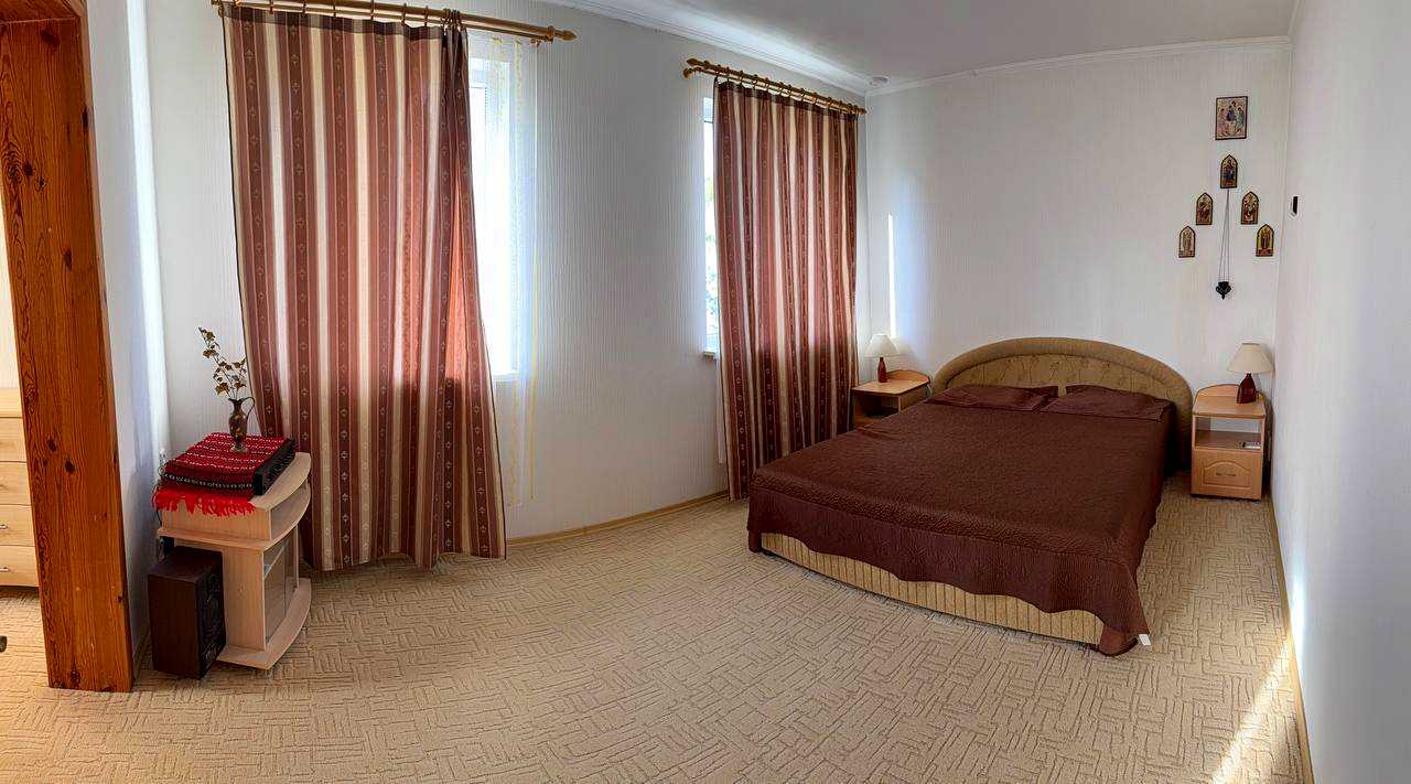 1877741589179374