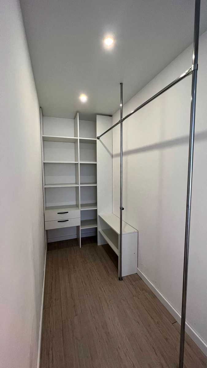 1877742011734379