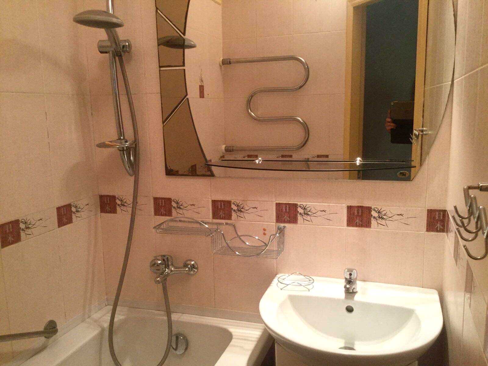 1877742241456166
