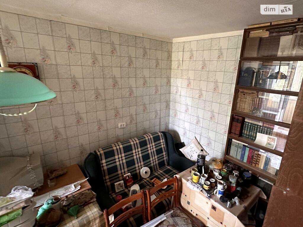 1877742249068040