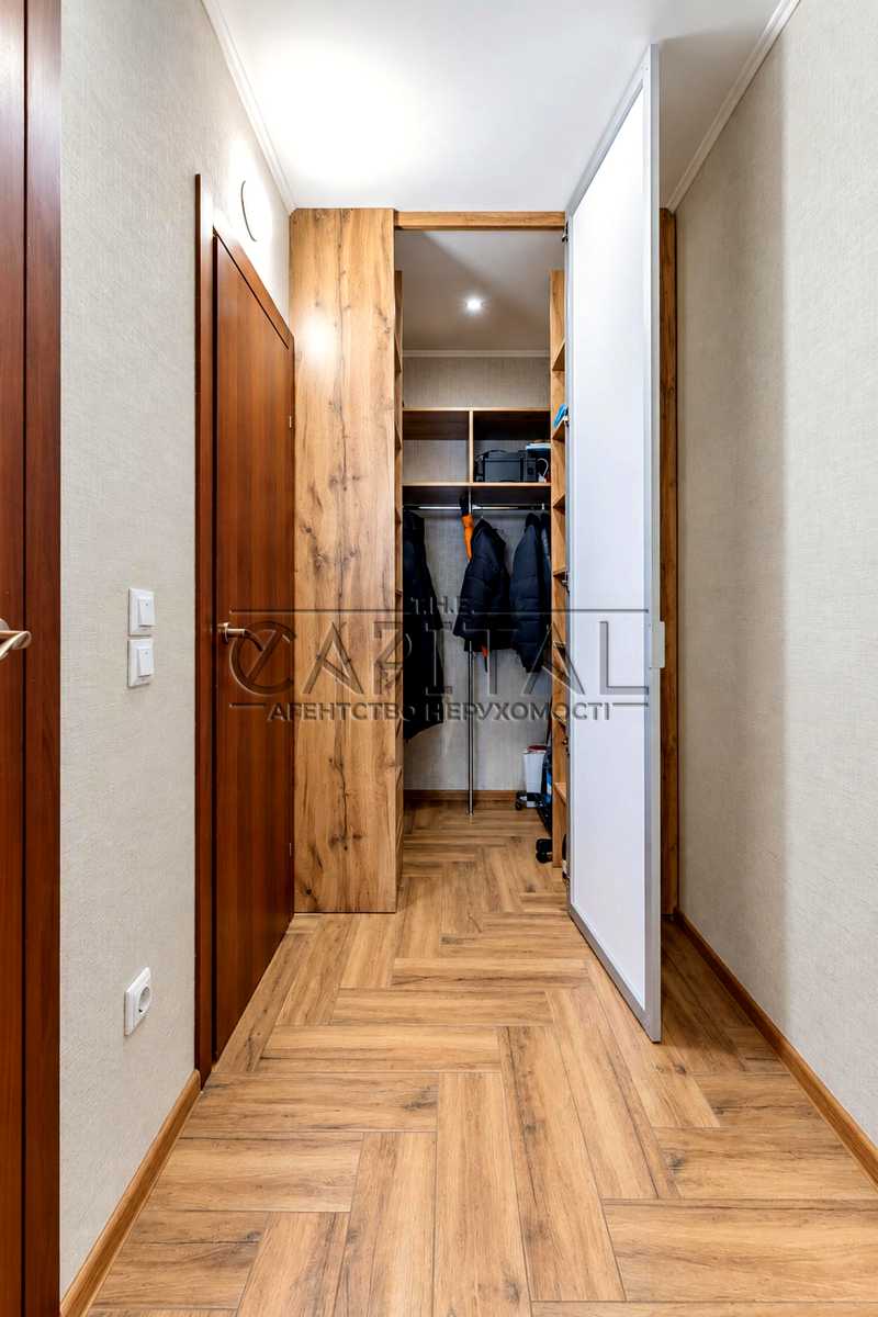 1877743424823071