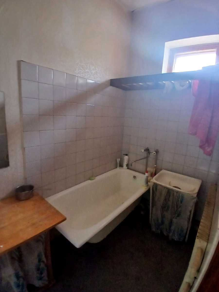 1877743654251696