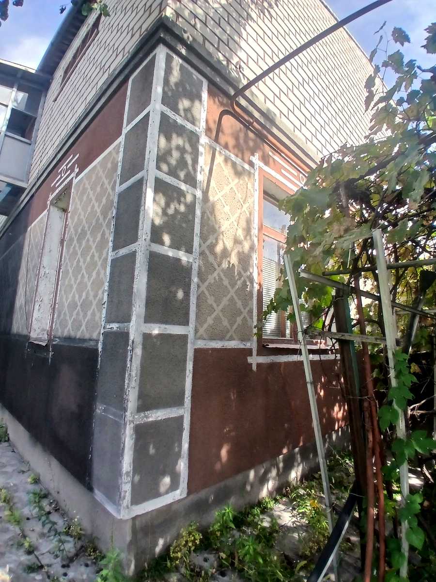 1877743656129917